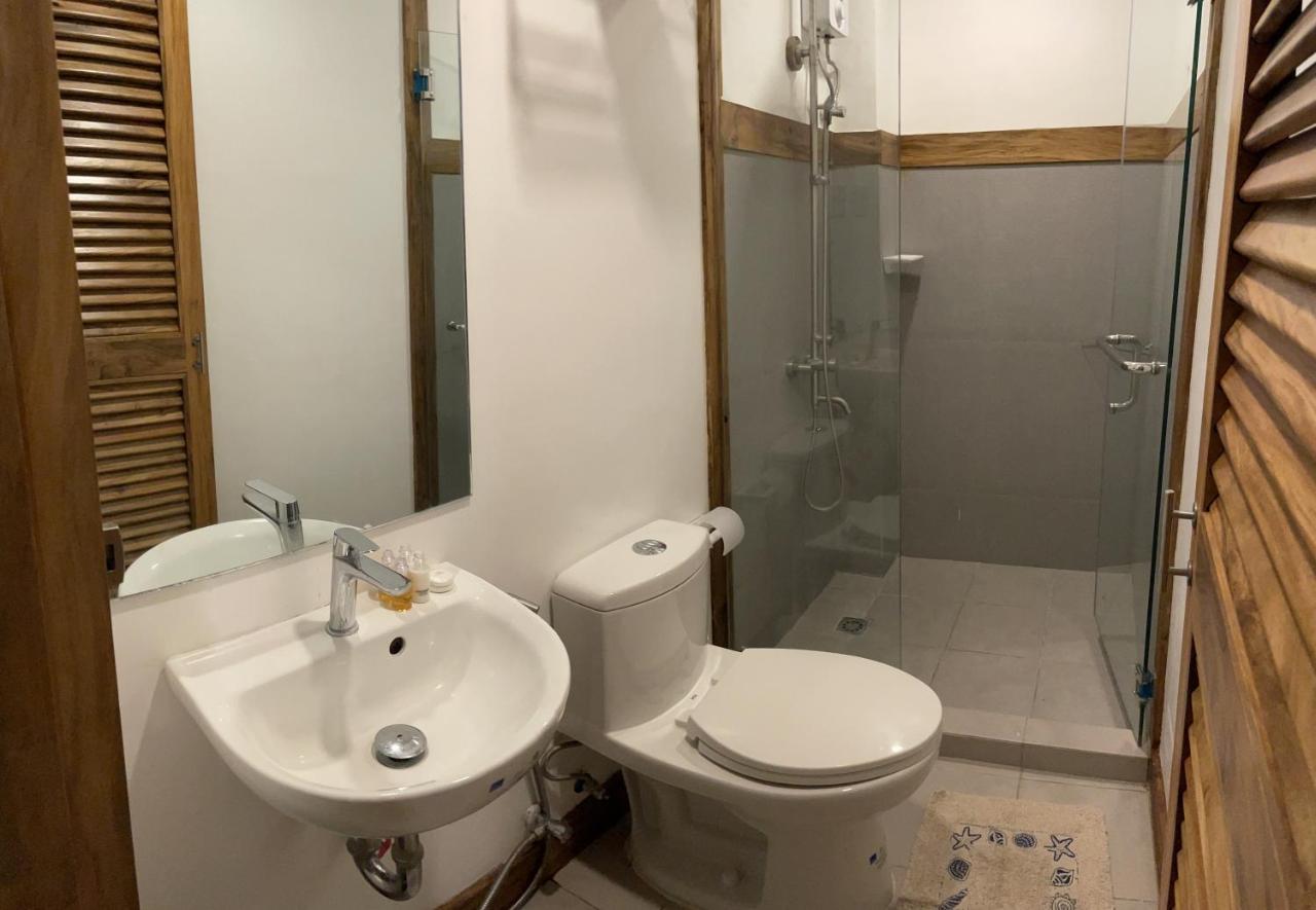 P&B Residences Legazpi City Exteriör bild